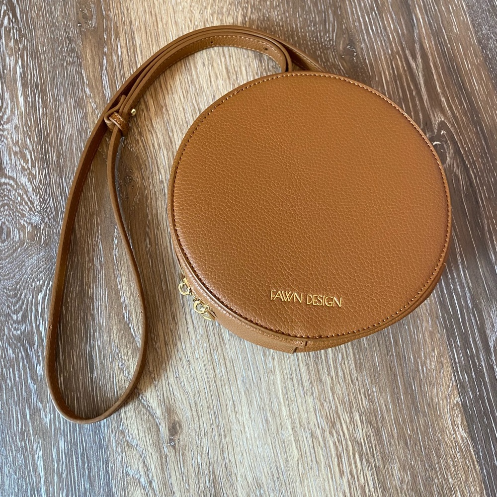 Like New Fawn Design brown circle bag
